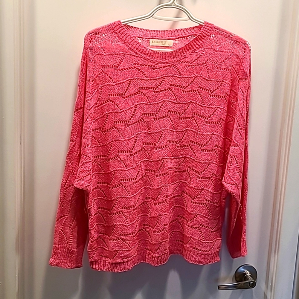 Like new s.S Exquiss's sweater